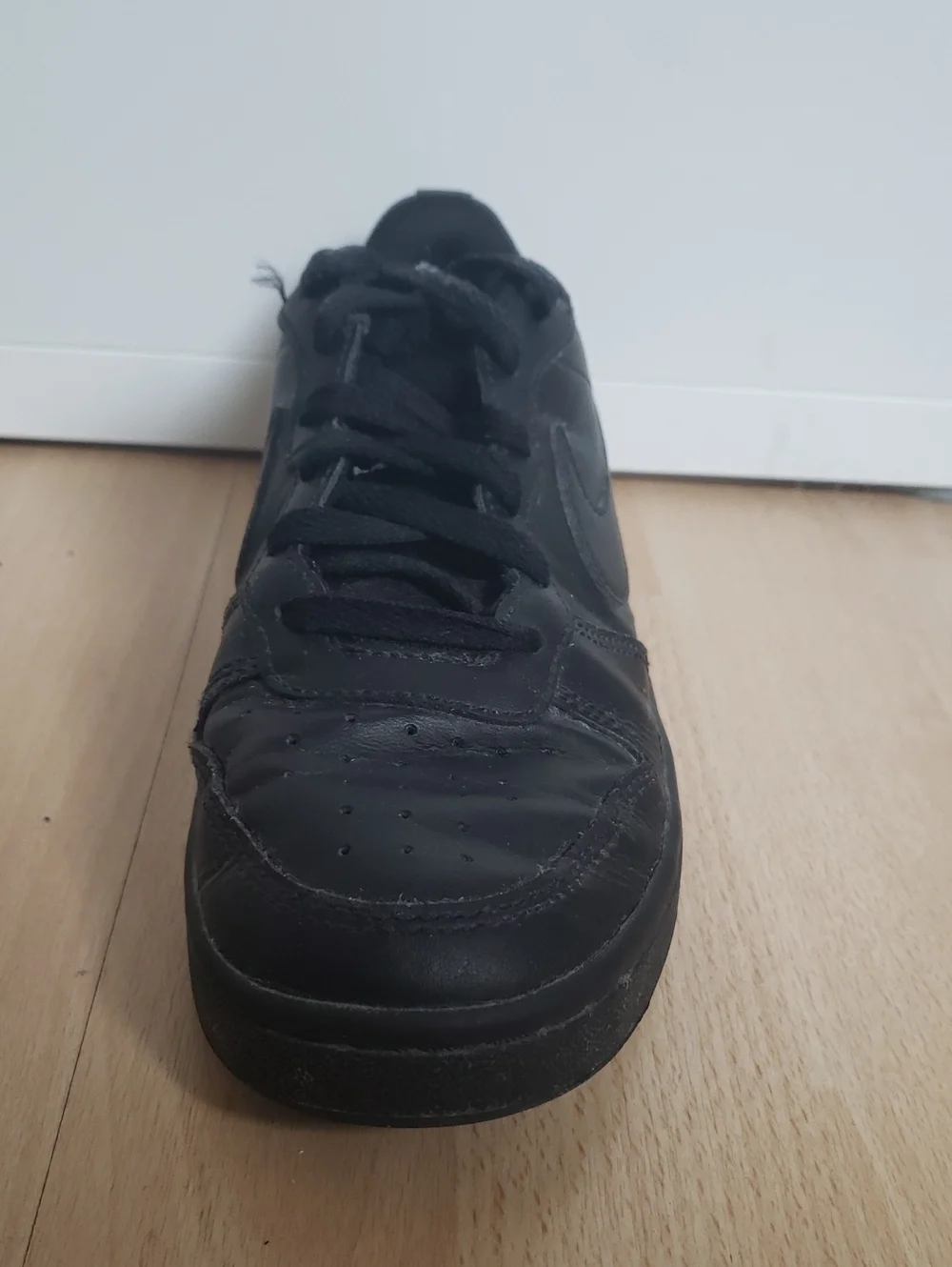 Nike Borough All Black Low Top Sneakers Size 5.5